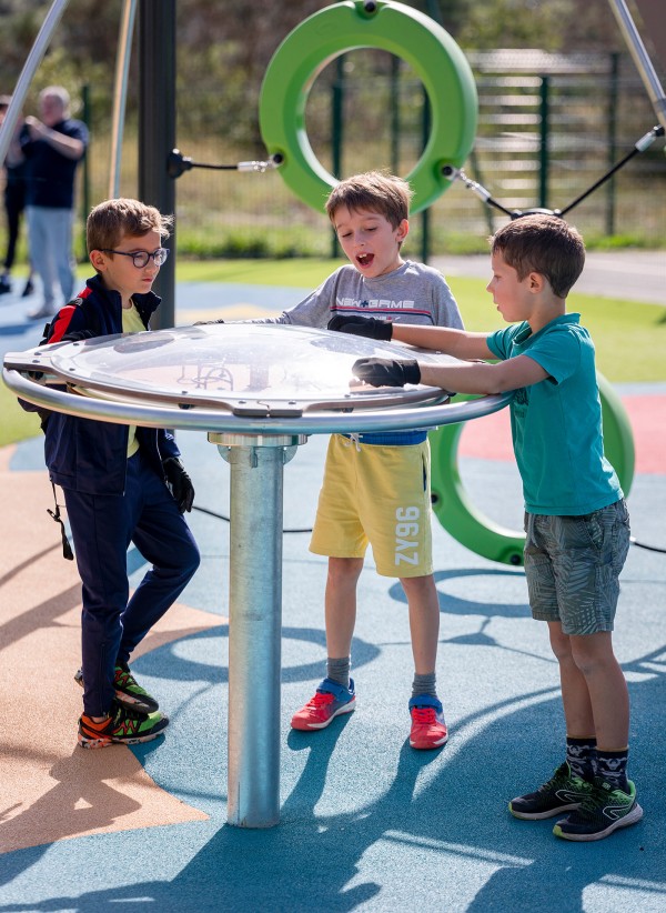 Swing Ball J3508 játszóterek acti’fun dinamikus sporteszközök kép fénykép