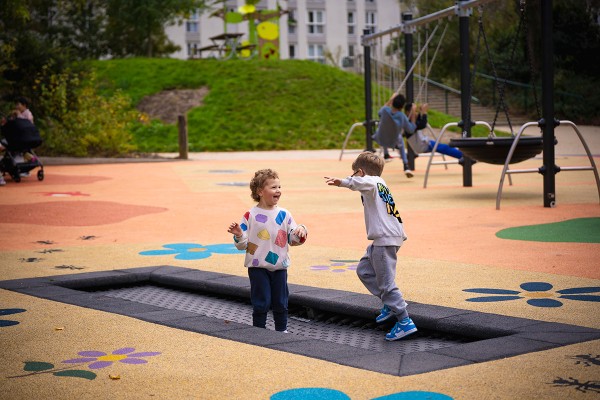 Téglalap trambulin R34-ETP-004 játszóterek acti’fun acti’fun trambulinok kép fénykép