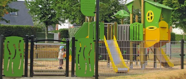 Kerítések és kapuk