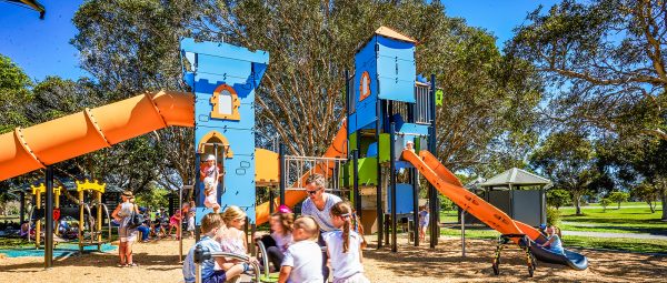 Fedezze fel játszótereihez illő összes Médiéval óriásszerkezetünket 