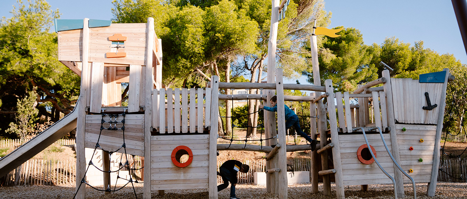 Hajók és tengeri helyszínek